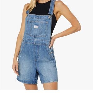 Levi’s Women’s Shortalls Medium Indigo Destroy